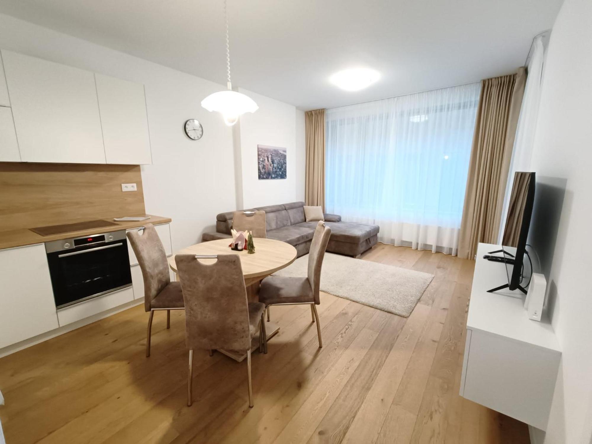 Sag Sky Park Residence Free Parking And Wi-Fi Pressburg Exterior foto